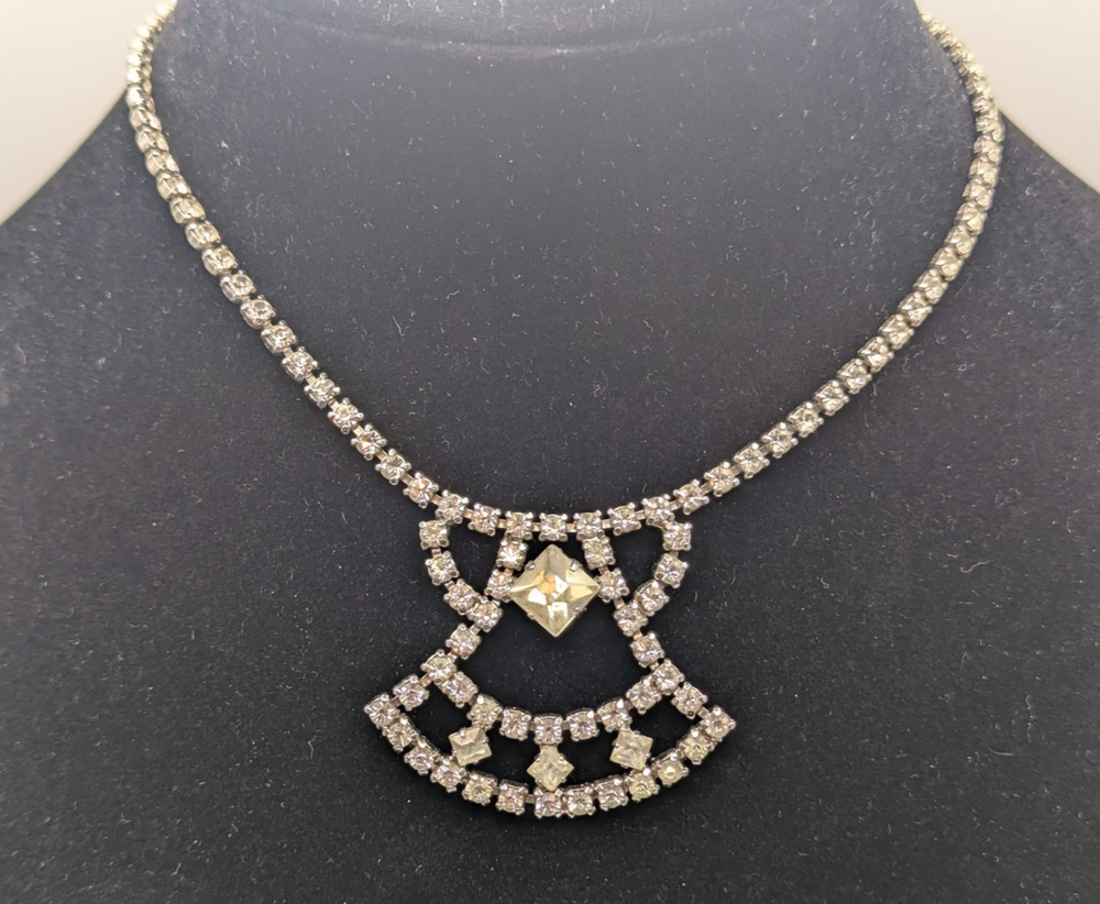 VINTAGE Art Deco Style Rhinestone Bib Statement Necklace Silver Tone Drop